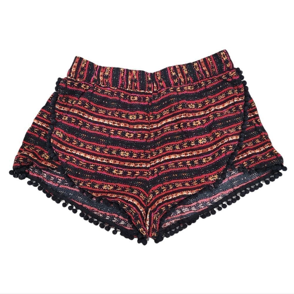Boho pompom shorts 